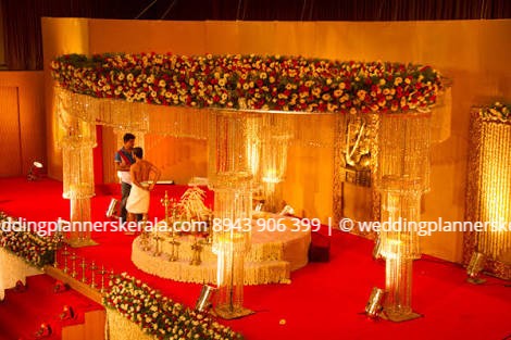 Crystal Hindu Wedding Stage Decoration